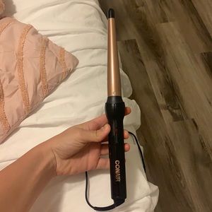 CONAIR 1- 1/2 inch curler